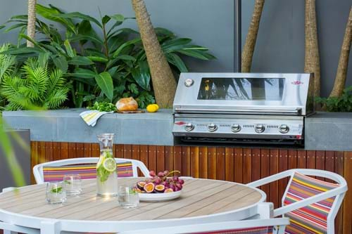 Lilyfield courtyard garden Sydney - built-in bbq